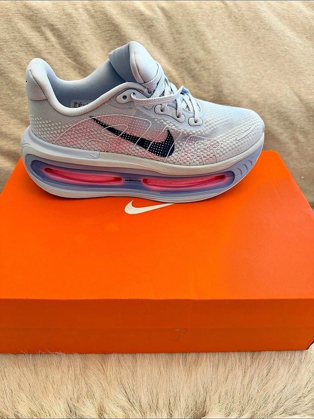 Nike Vomero Premium Women's Sneakers White & Pink US 7 NWT
